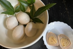 小松地獄で蒸した琥珀たまご